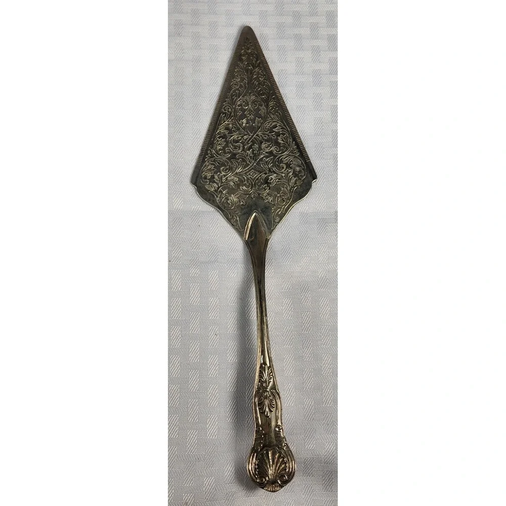 Vintage Silver Plate Cake Server Spatula Beautiful Carved Scroll Design Unmarked